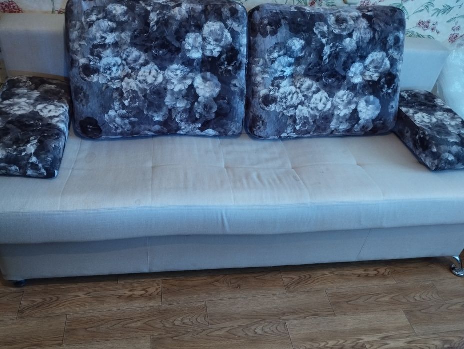 Отдам даром тахту