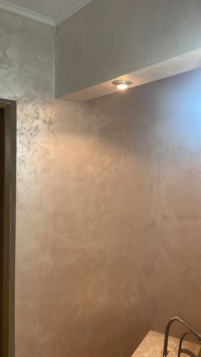 Execut lucrări de amenajări interioare