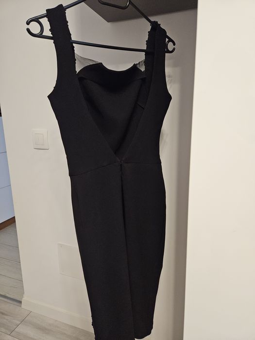 Rochie neagra eleganta