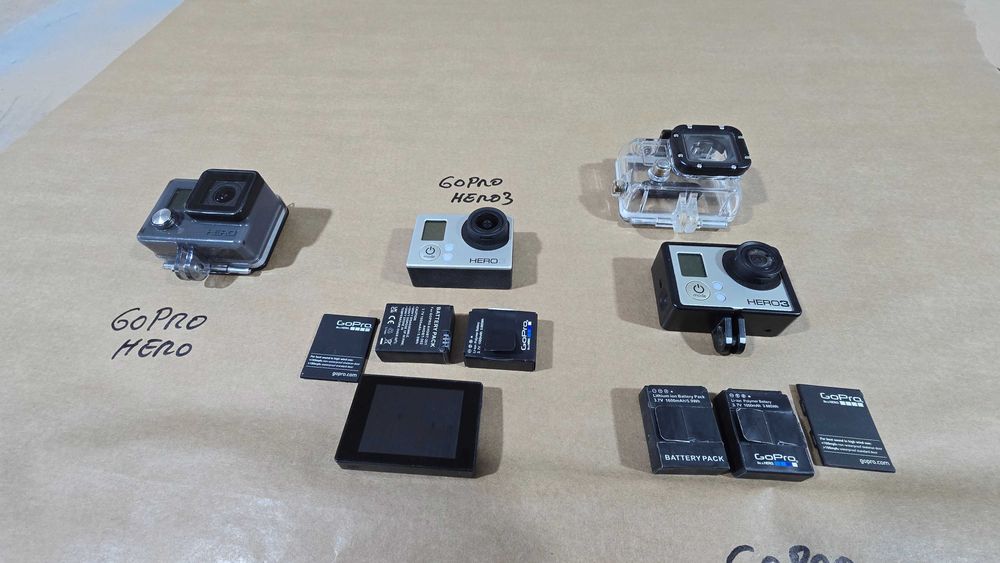 Pachet 3 camere GoPro Hero + accesorii