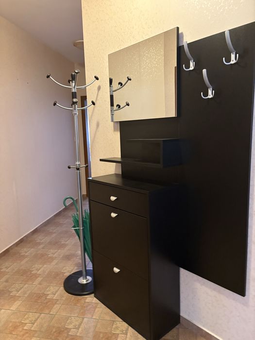 Портманто за коридор с огледало