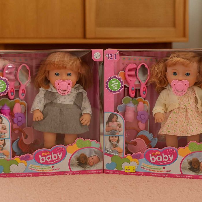 Кукла Hello Baby – говореща и пееща на български, 36 см с аксесоари