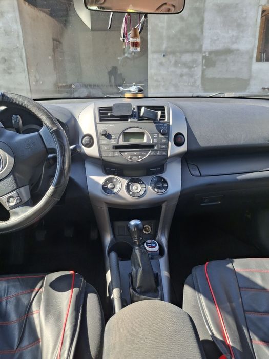 Toyota rav4 model2007