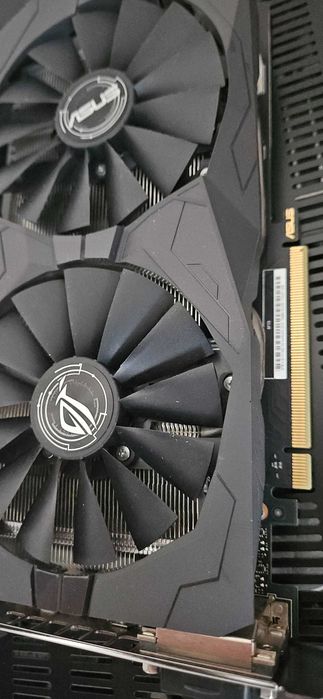 Placa video ASUS GeForce GTX 1050 STRIX GAMING GDDR5 128-bit