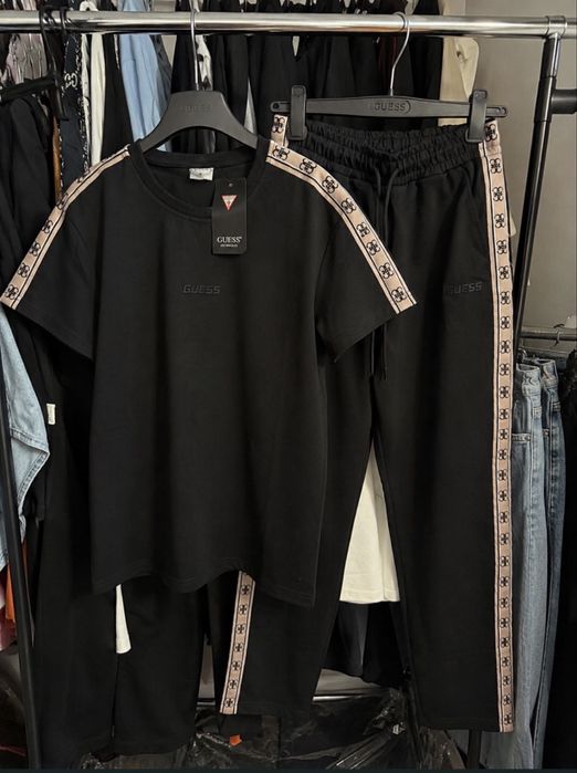 Compleu GUESS pantaloni lungi /femei