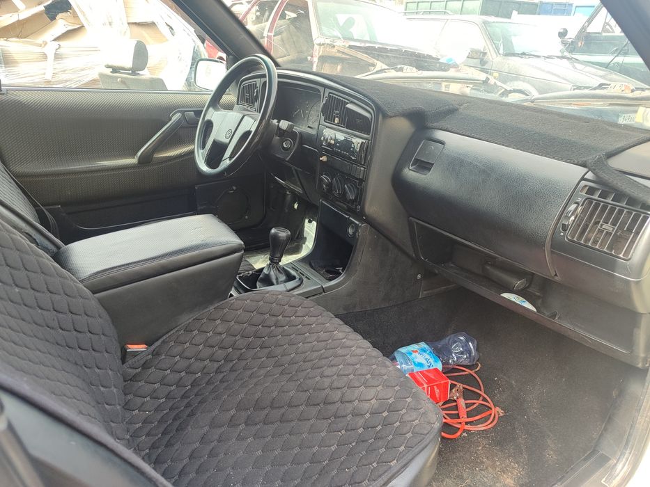 По запчастям продаётся пассат Б3 универсал