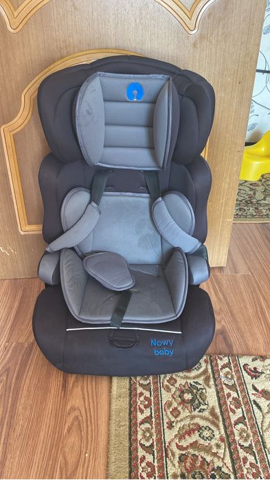 Продам автокресло срочно !