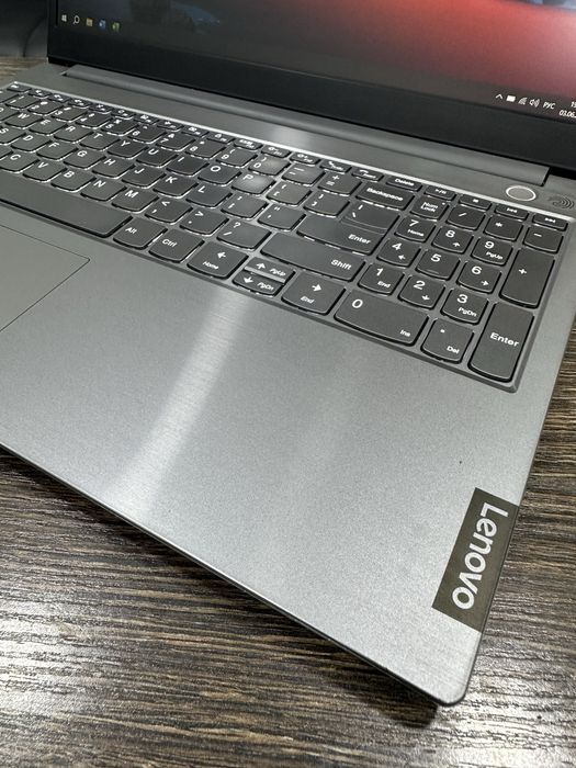 мощный 8 ядерный i7 ноутбук Lenovo ThinkBook 15