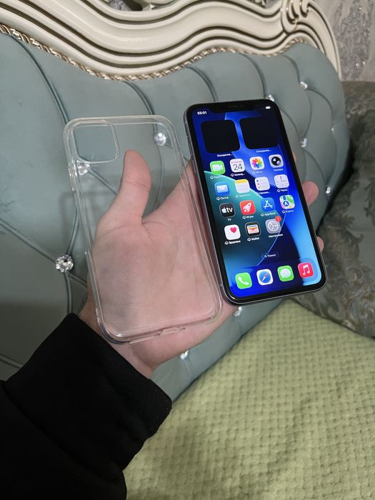 Продам телефон Айфон 11 128Gb /77