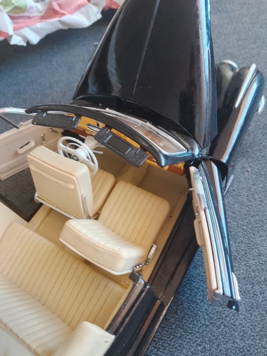 Метална количка BMW