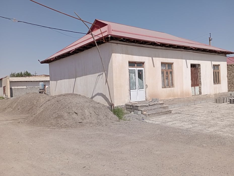 уй сотилади.                 Р