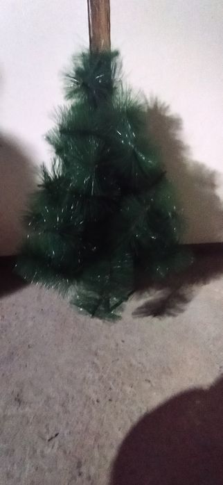 Продам ёлку в хорошем состоянии