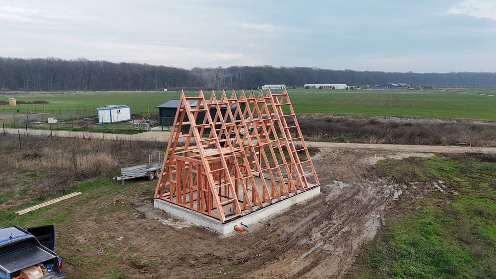Cabane A Frame din lemn certificat C24, Tehnologie MiTek, Montaj Rapid