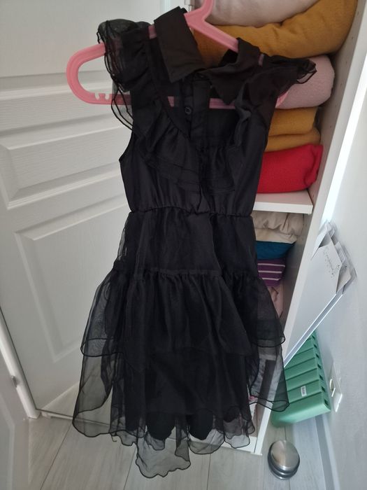 Rochie Halloween Wednesday cu peruca