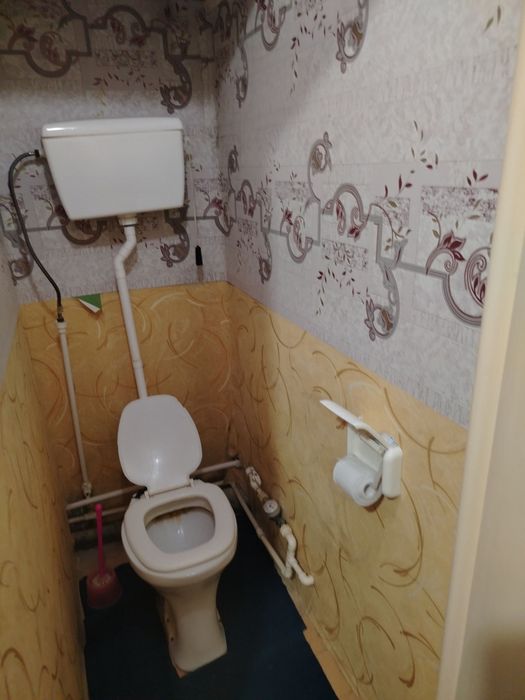 Kvartira sotiladi 2 xonali