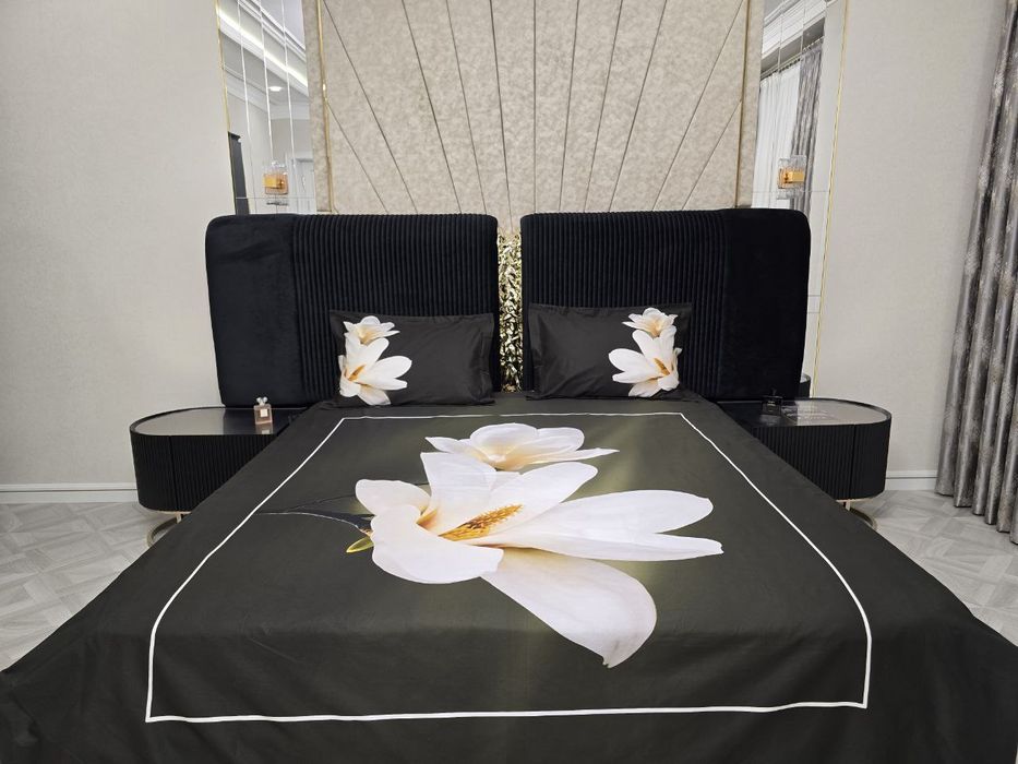 Ткань: шёлковый сатин
Пододеяльник 200×220
Простыня 240×260
Наволочк