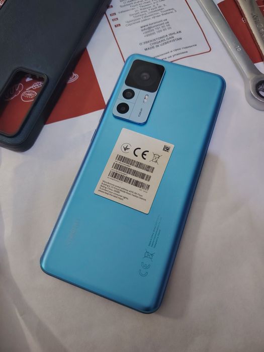 Xiomi 12 t 8/128 kelib korasila yoqsa kelish turib beraman baraka top