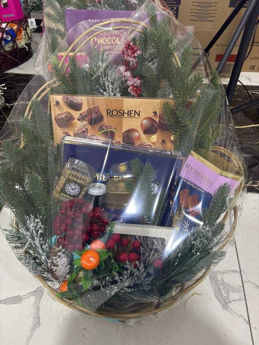 Новогодние подарки корзина, Янги йил совгалари