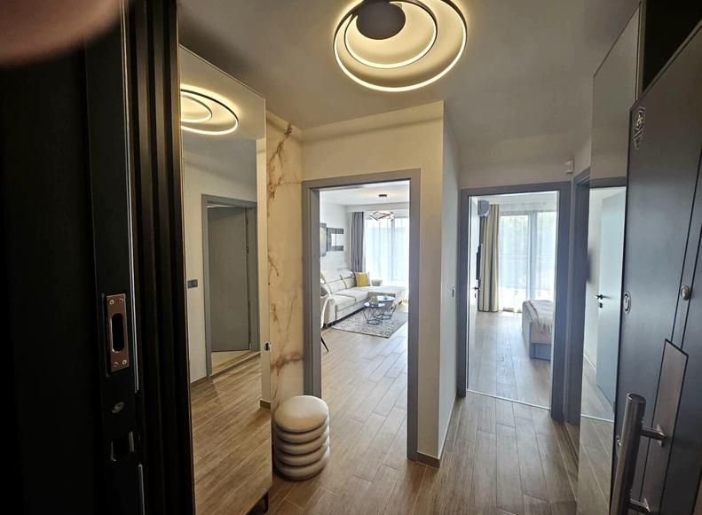 Дава се под наем Двустаен апартамент в Пловдив, Център - 72 кв.м за 800 € - Снимка #9