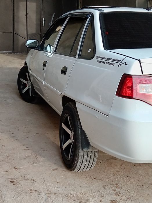 R 15 DISKA va balon sotiladi xolati idial