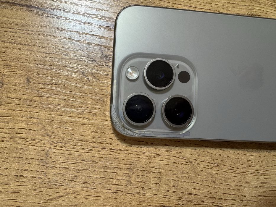 Iphone 15 pro срочно продам