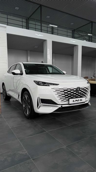 Кроссовер Changan UNI-K