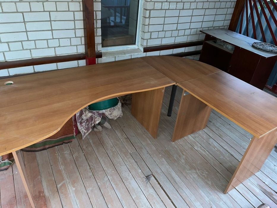 Продам офисные столы