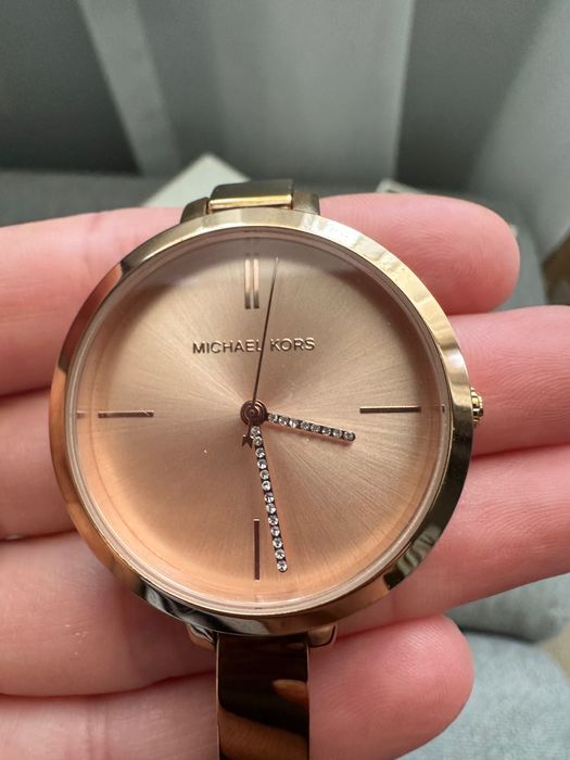 Часовник Michael Kors
