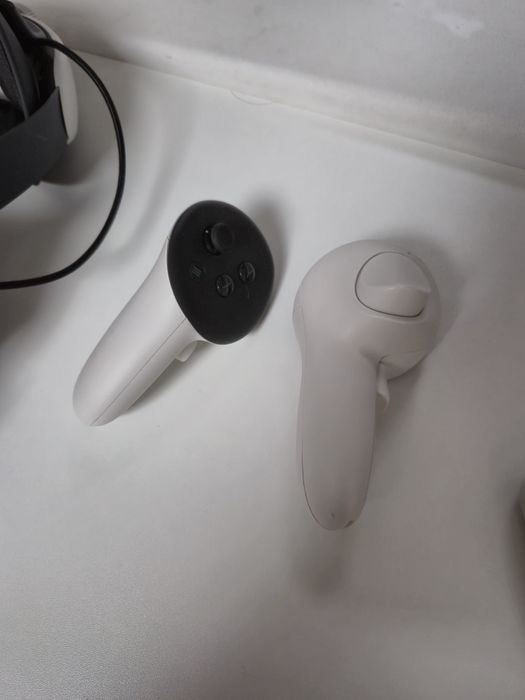 Ohcelari vr meta quest 3 s aproape noi cu strap bobovr m3 pro