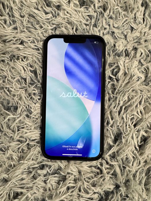 Se vinde telefon model IPhone 13