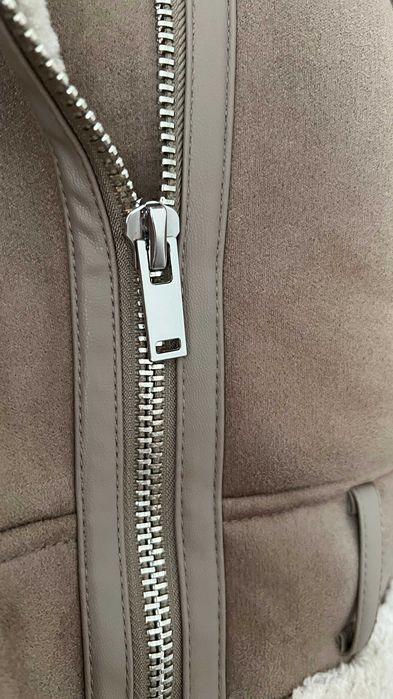 Зимно яке Stradivarius Iconic Jacket