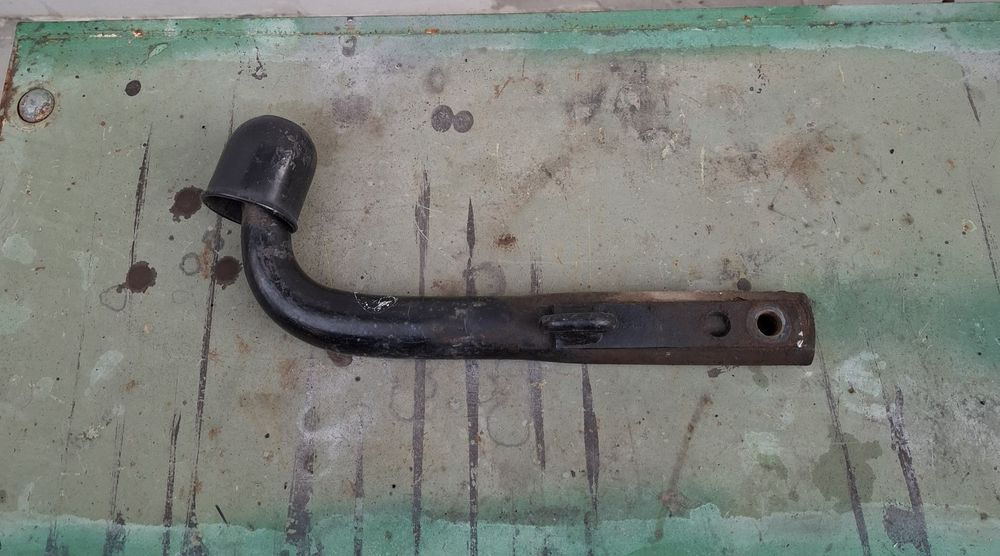 Теглич за VW Passat 3