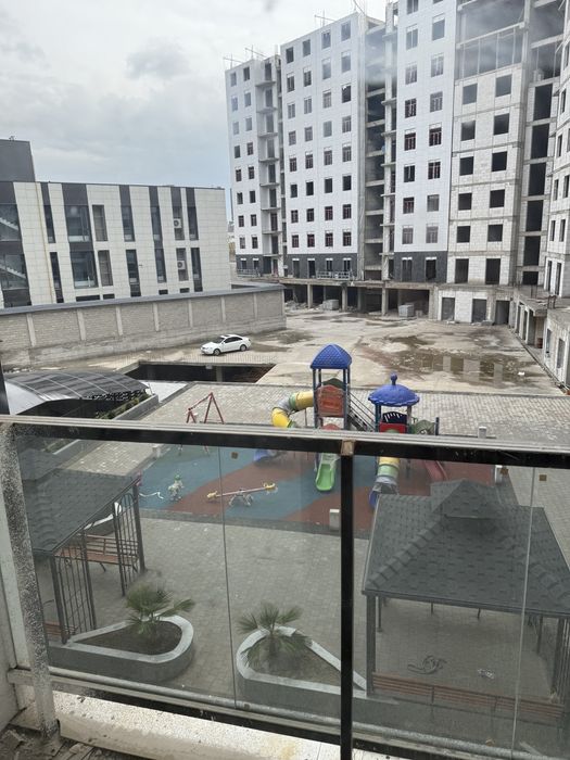 80 кв. м новостройка квартира сотилади