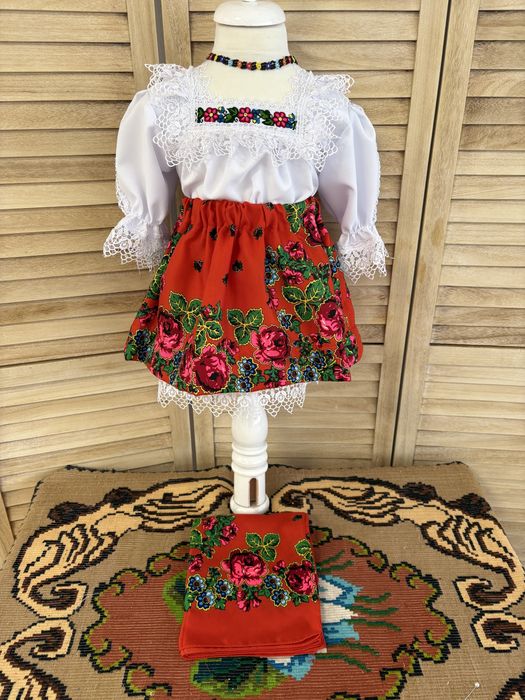 Costum popular pentru fetite de Maramures set complet