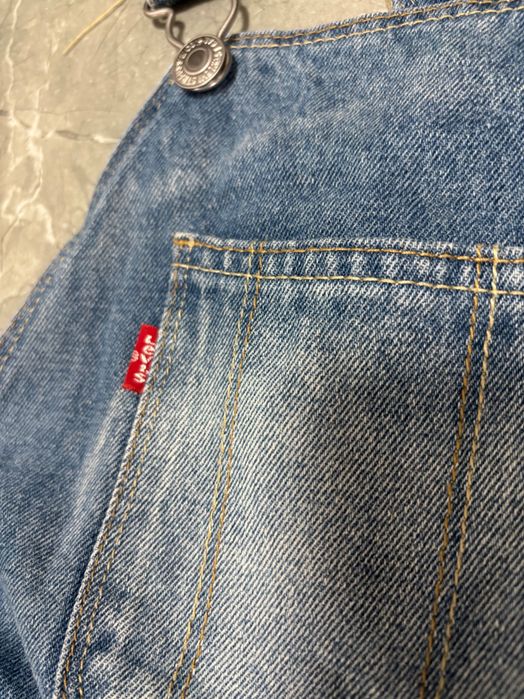 Гащеризон на Levis.