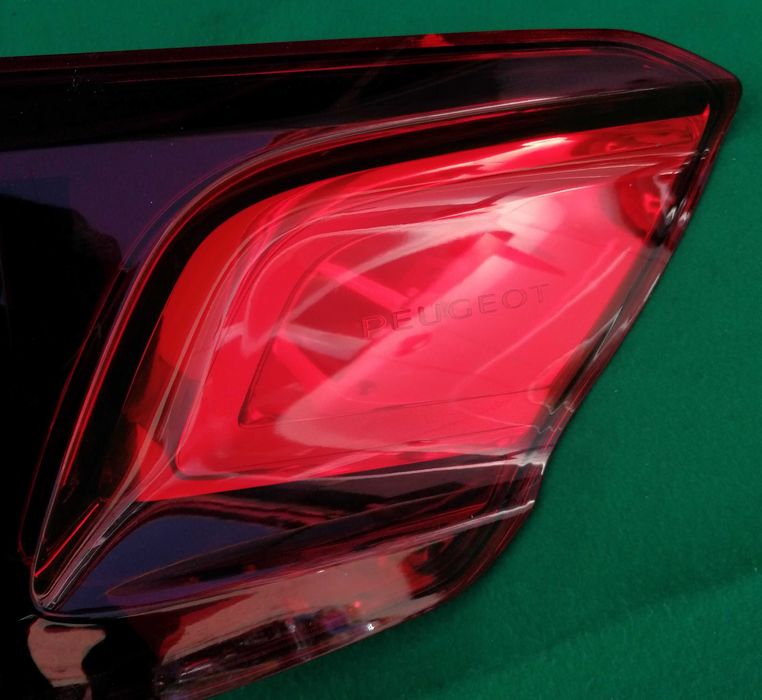 Десен стоп за Peugeot 301 след 2017 г. #038V.