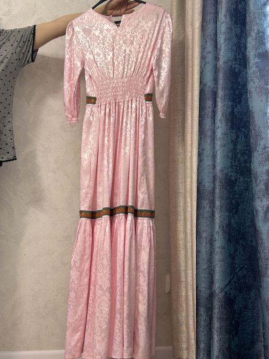 Көйлек сатылады..