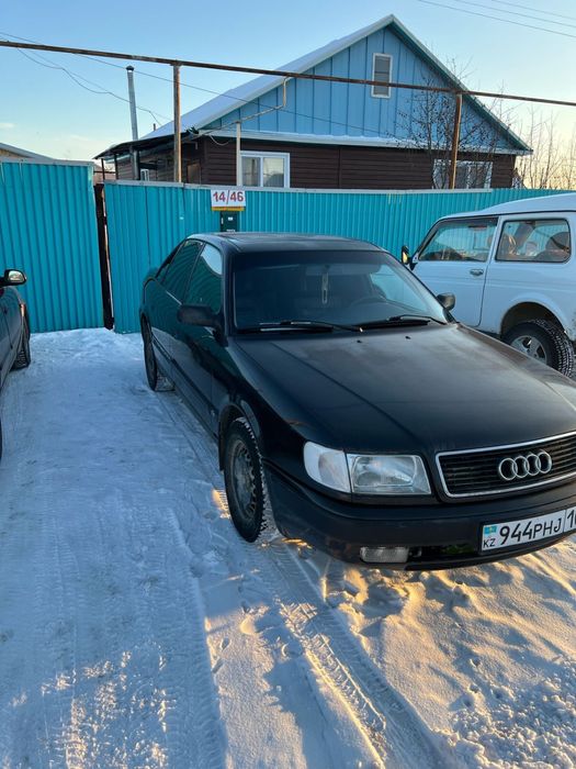 Ауди 100 с4 2,3 на КАРБЮРАТОРЕ.