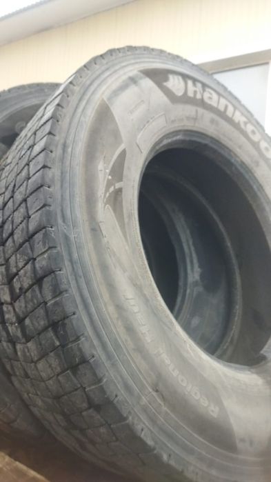 Продам грузовые шины