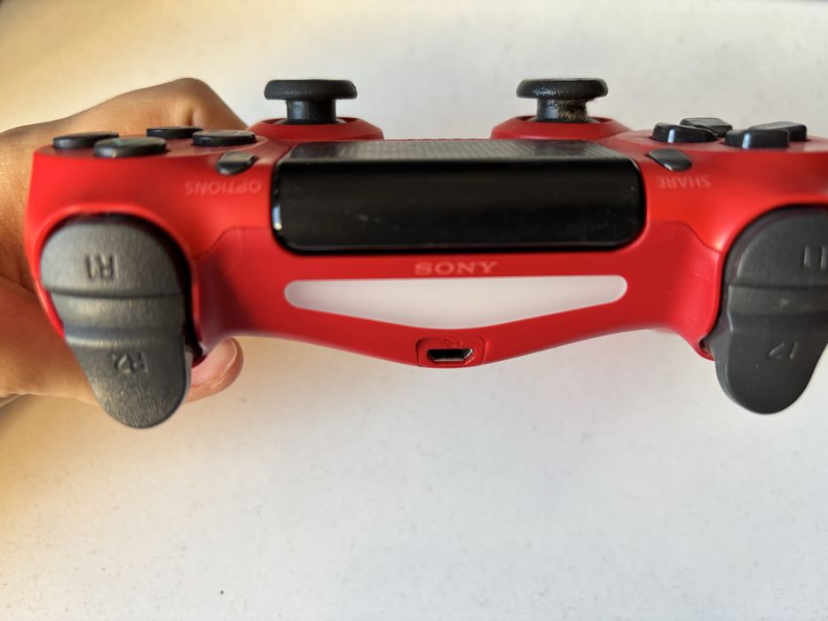 Cotroller pentru PS4