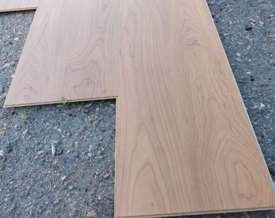 Ламинат б/у 15кв.м Германия.