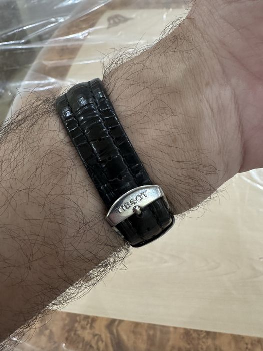 Продается часы Tissot