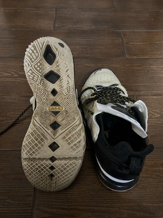 Nike Lebron 18 Lakers Home