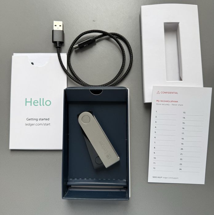 Криптокашелек Ledger Nano X Crypto Hardware Wallet