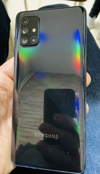 Продавам Samsung Galaxy A71