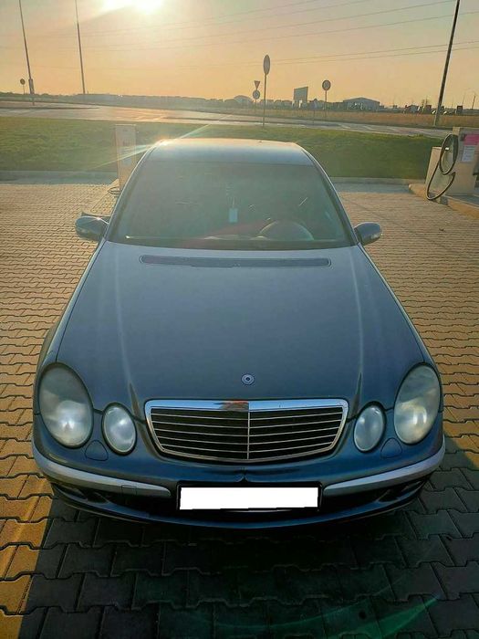 Mercedes E Classe W211, an 2005, motor 2.2 CDI, inmatr RO, acte la zi