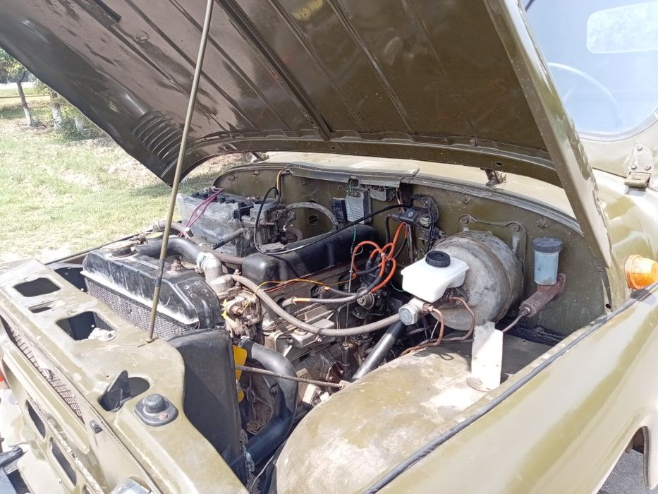 UAZ 469 sotiladi