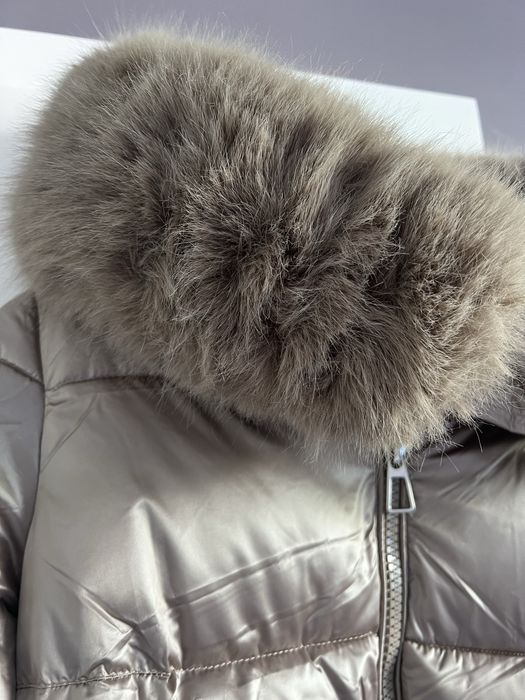 Ново яке златист цвят