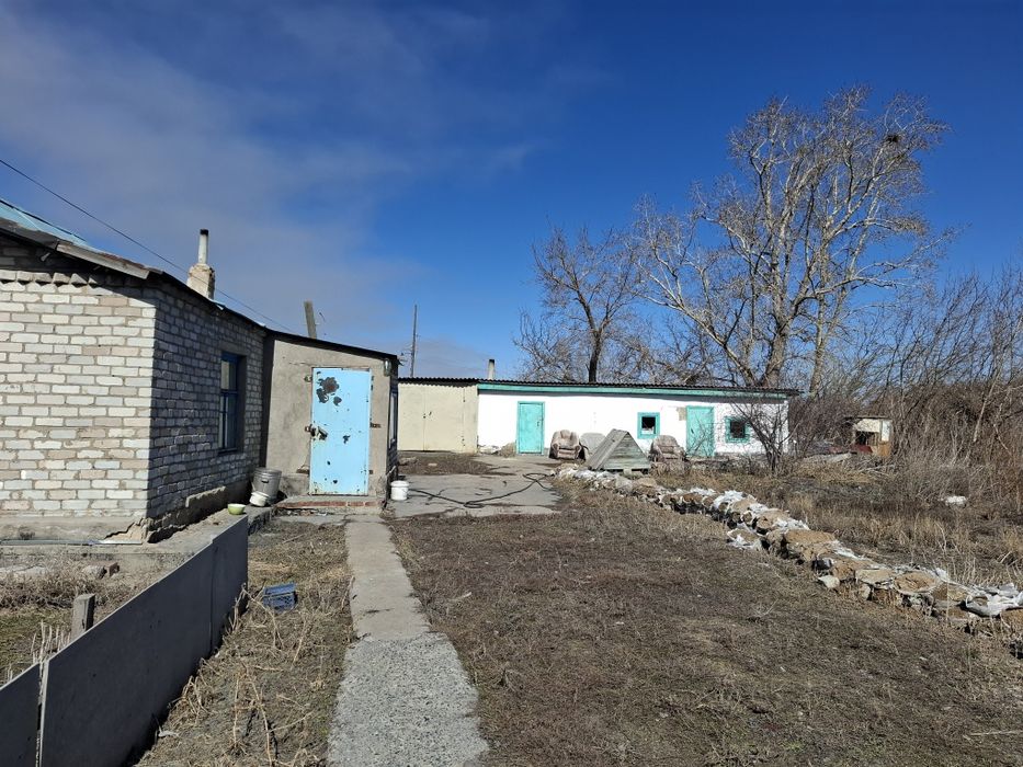 Продам дом в посёлке Аксу