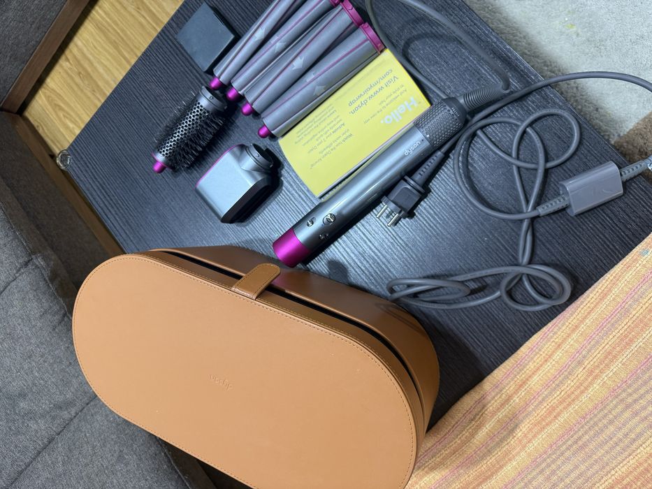 Dyson Airwrap impecabil